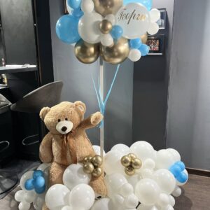 Колона с мече за посрещане на бебе